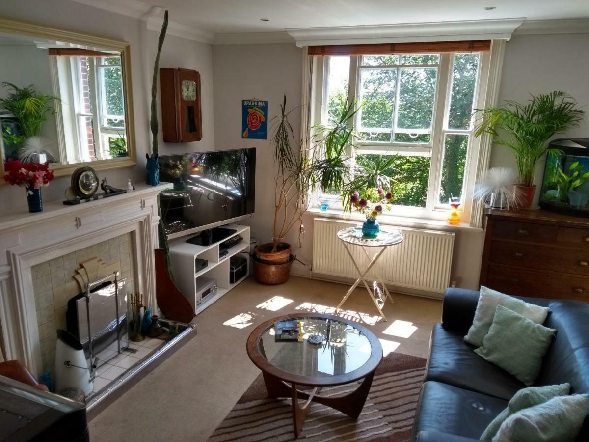 Stunning Retro Apartment In Central Brighton Exterior photo